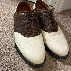 Men’s golf shoes size 10